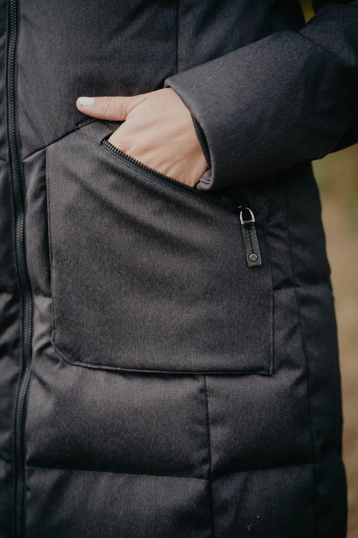 'Menlo' Ariat Down Filled Winter Parka with Toile Printed Lining (XS Only)
