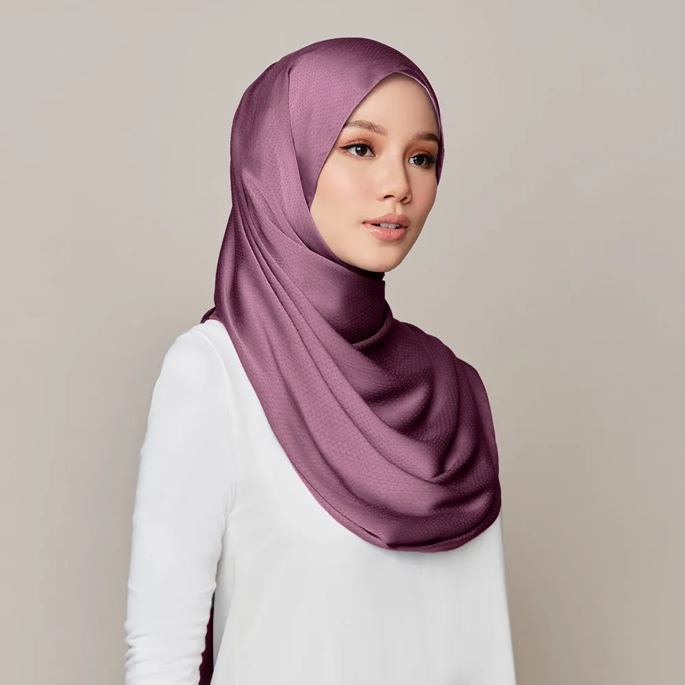 Sofya in Lupine