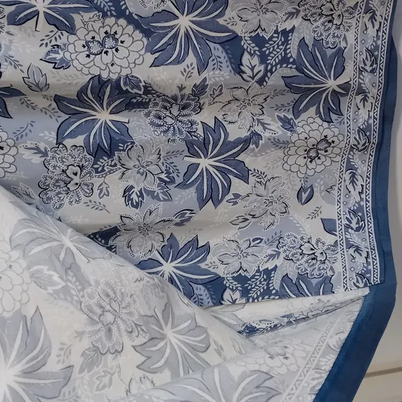 💙Talbots💙 - Blue/White Floral Linen Blend Maxi Wrap Skirt