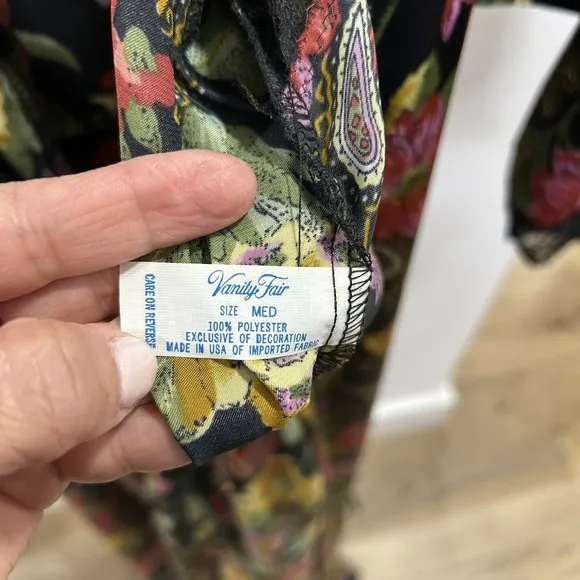 Vintage VANITY FAIR Small KIMONO Wrap ROBE Long Black TROPICAL FLORAL Nylon USA